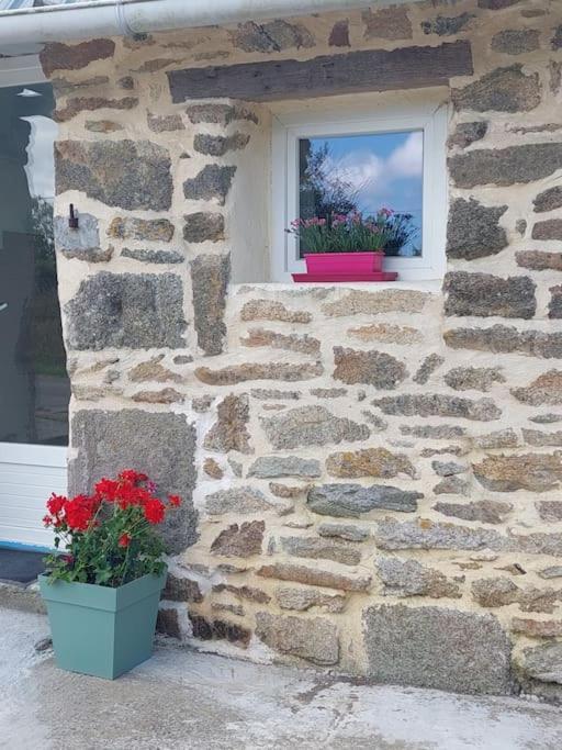 Gite Kerlosvezan, A La Campagne, Proche Mer Lampaul-Ploudalmézeau المظهر الخارجي الصورة